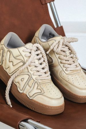 Style Core Aesthetics, New Style Trends - 'Look away' Shoes