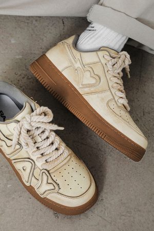 Style Core Aesthetics, New Style Trends - 'Look away' Shoes