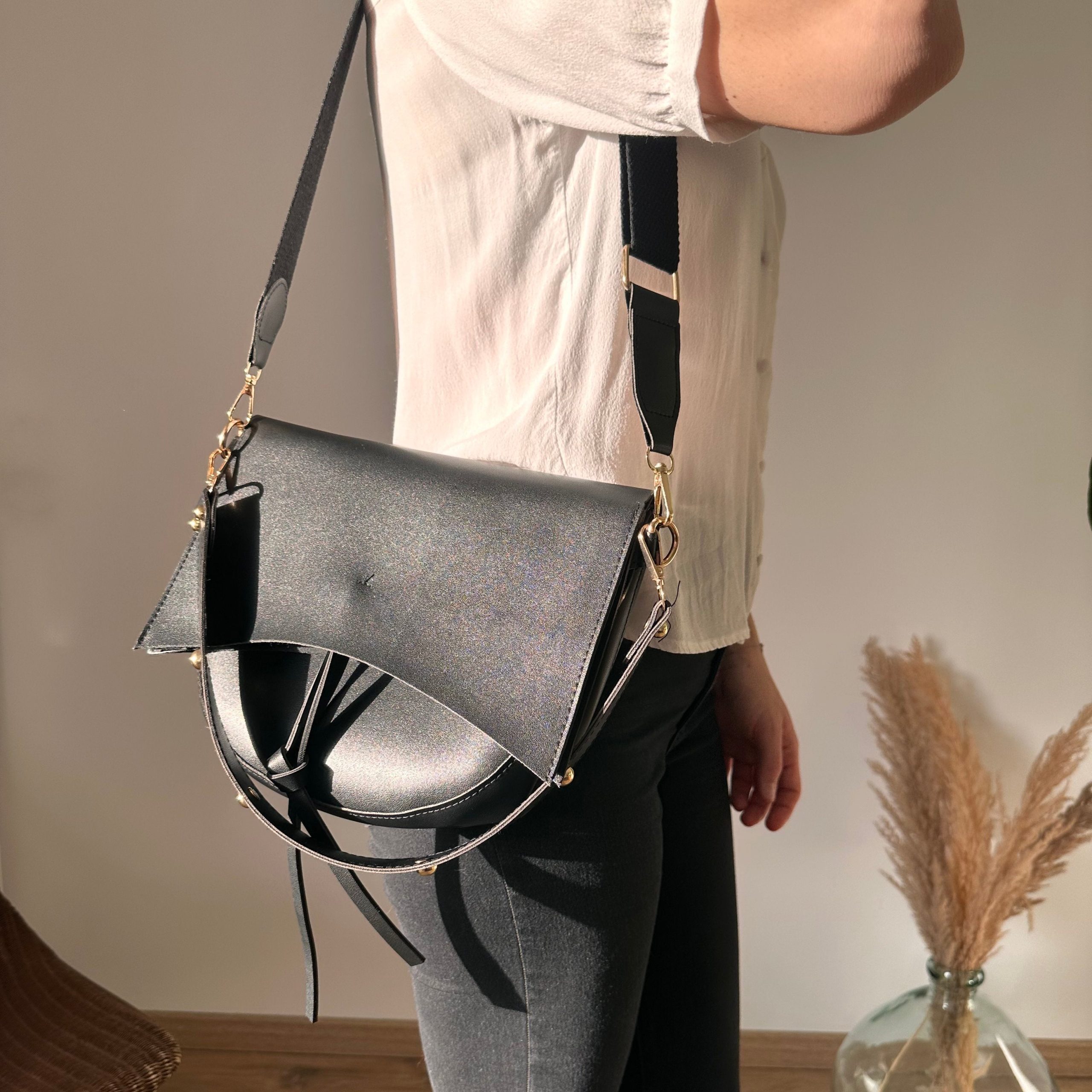 Style Core Aesthetics, New Style Trends - Lunara | Sac bandoulière Style Core Aesthetics, New Style Trends - Lunara | Sac bandoulière