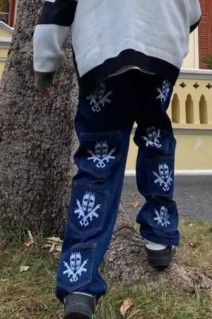 Style Core Aesthetics, New Style Trends - 'Mafia' Jeans