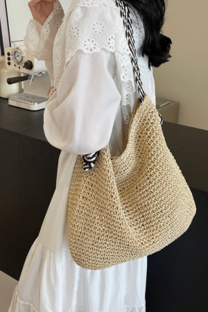 Style Core Aesthetics, New Style Trends - Mahira | Sac bandoulière essentiel