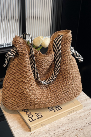 Style Core Aesthetics, New Style Trends - Mahira | Sac bandoulière essentiel