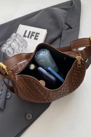 Style Core Aesthetics, New Style Trends - Meyla | Mini sac demi‑lune