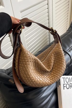 Style Core Aesthetics, New Style Trends - Meyla | Mini sac demi‑lune