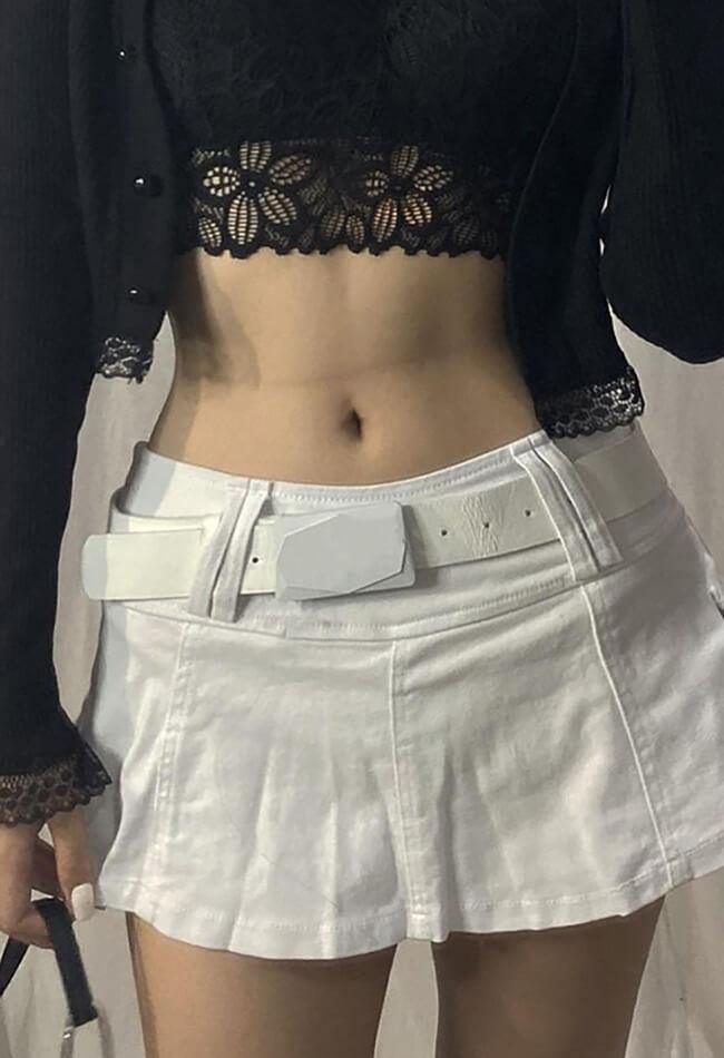 Style Core Aesthetics, New Style Trends - Mini jupe patineuse en jean Style Core Aesthetics, New Style Trends - Mini jupe patineuse en jean