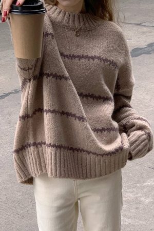 Style Core Aesthetics, New Style Trends - Minimalist Aesthetic Striped Sweater
