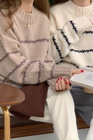 Style Core Aesthetics, New Style Trends - Minimalist Aesthetic Striped Sweater