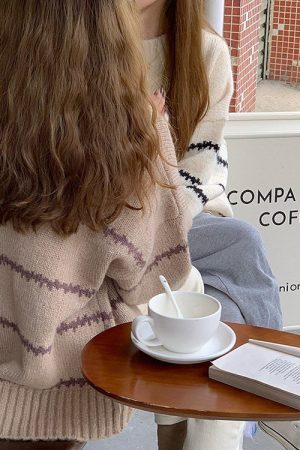 Style Core Aesthetics, New Style Trends - Minimalist Aesthetic Striped Sweater