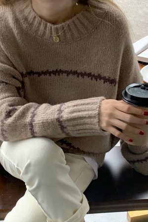 Style Core Aesthetics, New Style Trends - Minimalist Aesthetic Striped Sweater