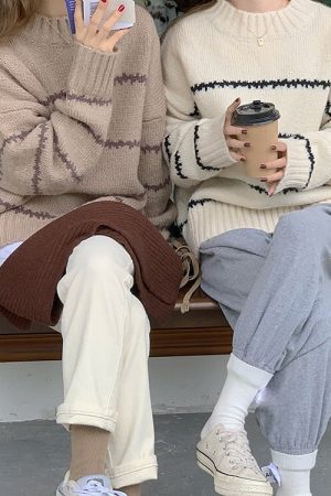 Style Core Aesthetics, New Style Trends - Minimalist Aesthetic Striped Sweater
