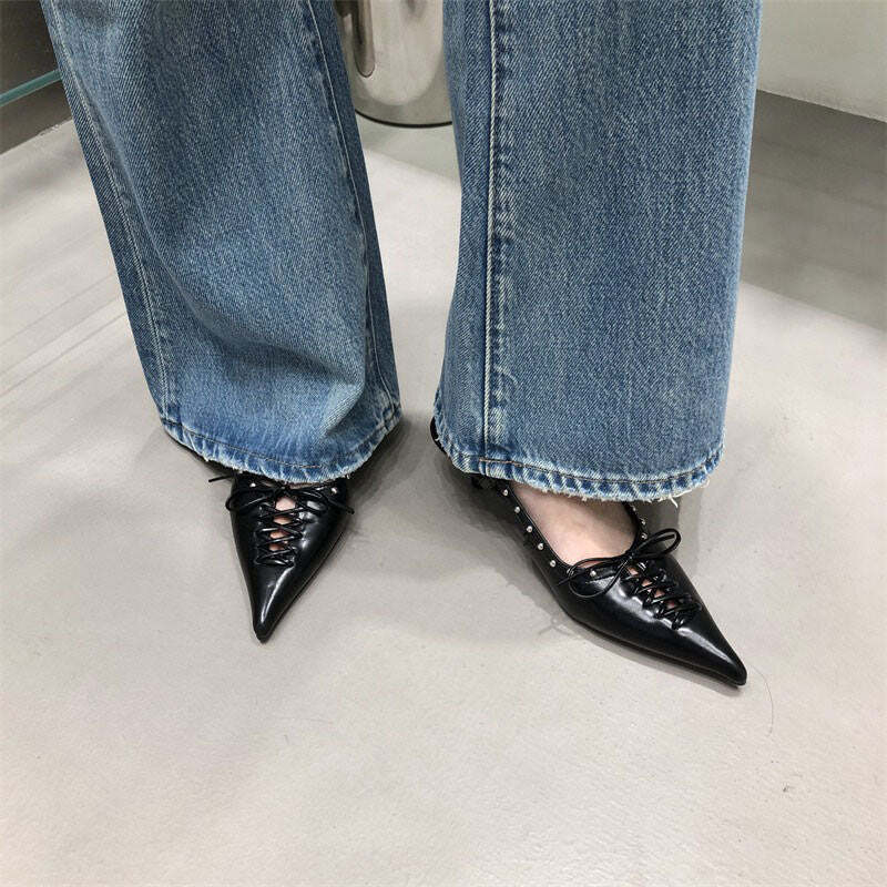 Style Core Aesthetics, New Style Trends - Old Money Aesthetic Lace Up Mules