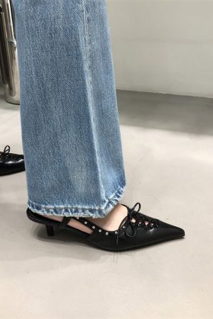 Style Core Aesthetics, New Style Trends - Old Money Aesthetic Lace Up Mules
