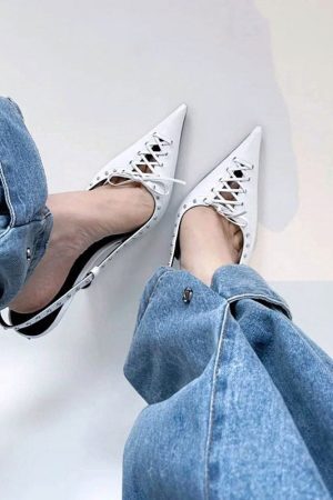 Style Core Aesthetics, New Style Trends - Old Money Aesthetic Lace Up Mules