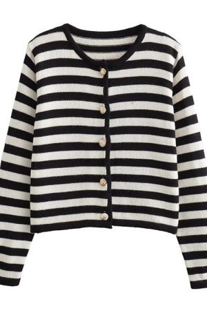 Style Core Aesthetics, New Style Trends - Old Money Striped Cardigan