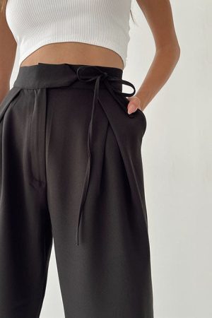 Style Core Aesthetics, New Style Trends - Old Money Wide Pants