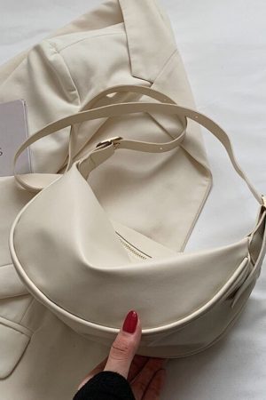 Style Core Aesthetics, New Style Trends - Oraya | Sac demi‑lune chic