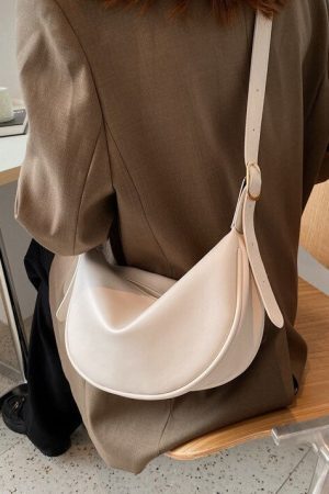 Style Core Aesthetics, New Style Trends - Oraya | Sac demi‑lune chic