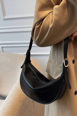 Style Core Aesthetics, New Style Trends - Oraya | Sac demi‑lune chic