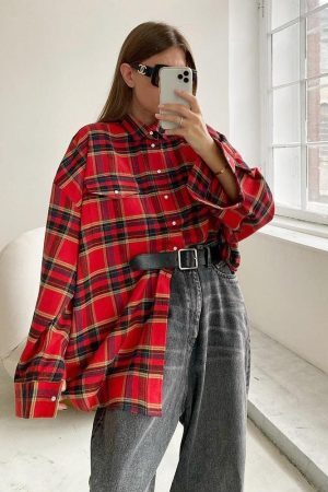 Style Core Aesthetics, New Style Trends - Oversized Plaid Shirt