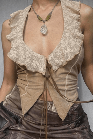 Style Core Aesthetics, New Style Trends - Panel Lace Tie Front Halter Tank Top