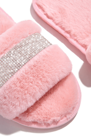 Style Core Aesthetics, New Style Trends - Pantoufles Plates Fluff Strass