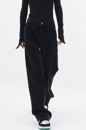 Style Core Aesthetics, New Style Trends - Patch Pocket Straight Leg Denim Jeans