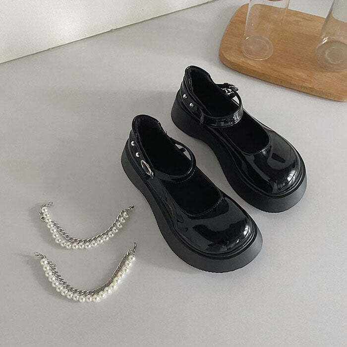 Style Core Aesthetics, New Style Trends - Pearl Chunky Sandals
