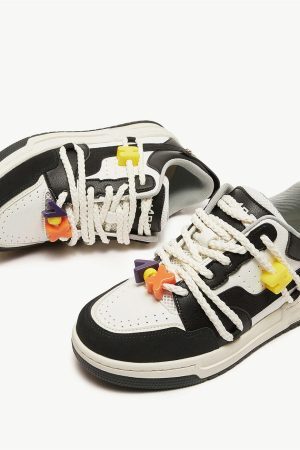 Style Core Aesthetics, New Style Trends - 'Pendant' Shoes