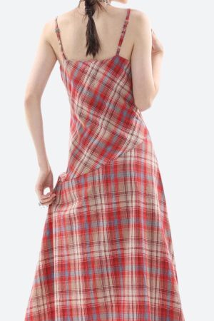 Style Core Aesthetics, New Style Trends - Plaid Lace Midi Dress