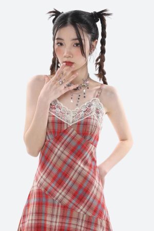 Style Core Aesthetics, New Style Trends - Plaid Lace Midi Dress