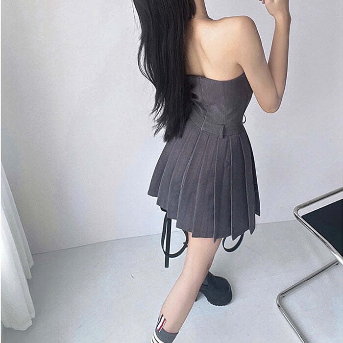 Style Core Aesthetics, New Style Trends - Pleated Mini Dress in Grey Style Core Aesthetics, New Style Trends - Pleated Mini Dress in Grey