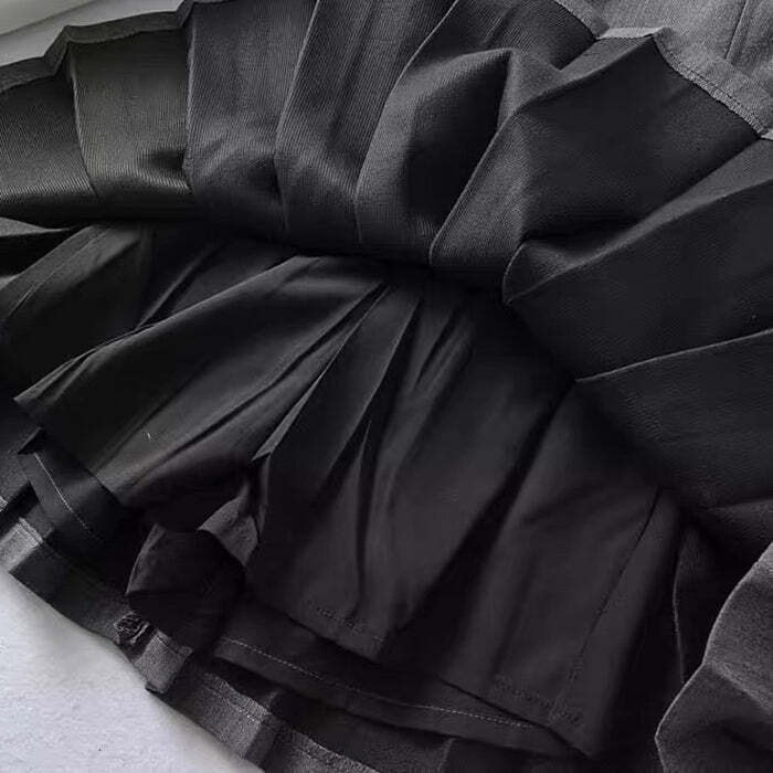 Style Core Aesthetics, New Style Trends - Pleated Mini Dress in Grey Style Core Aesthetics, New Style Trends - Pleated Mini Dress in Grey