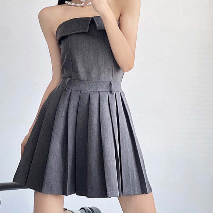 Style Core Aesthetics, New Style Trends - Pleated Mini Dress in Grey