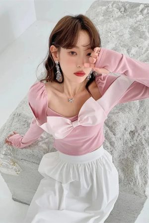 Style Core Aesthetics, New Style Trends - Puff Shoulder Bow Crop Top