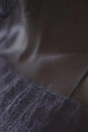 Style Core Aesthetics, New Style Trends - Puff Sleeved Mesh Knit Sweater