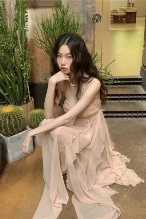 Style Core Aesthetics, New Style Trends - Pure Backless Chiffon Midi Dress