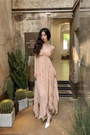 Style Core Aesthetics, New Style Trends - Pure Backless Chiffon Midi Dress