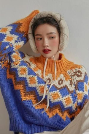 Style Core Aesthetics, New Style Trends - Retro Pattern Knitted Christmas Sweater