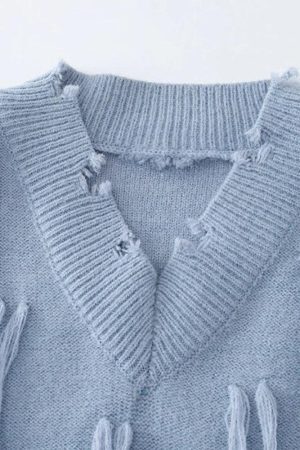 Style Core Aesthetics, New Style Trends - Ripped Tasseled Sweater Vest