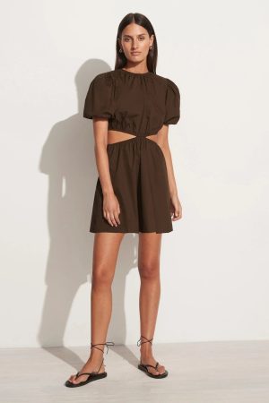 Style Core Aesthetics, New Style Trends - Robe asymétrique 'Loudya'