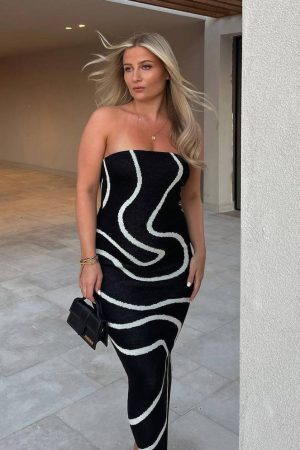 Style Core Aesthetics, New Style Trends - Robe bandeau moulante 'Assiah'