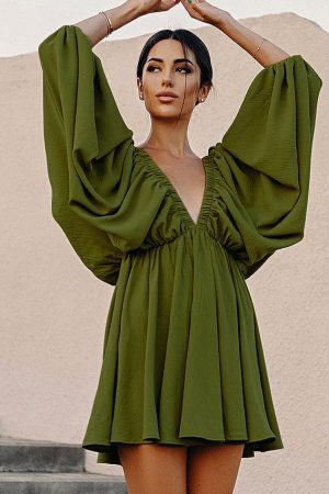 Style Core Aesthetics, New Style Trends - Robe à manches bouffantes 'Maylia'
