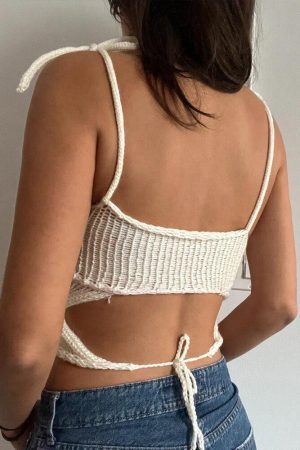 Style Core Aesthetics, New Style Trends - Rose Detailed Knitted Crop Top