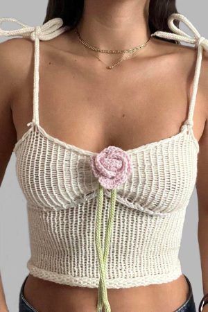 Style Core Aesthetics, New Style Trends - Rose Detailed Knitted Crop Top