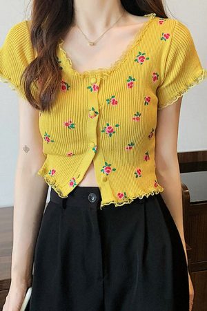 Style Core Aesthetics, New Style Trends - Rose Ribbed Button Up Top