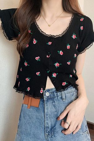 Style Core Aesthetics, New Style Trends - Rose Ribbed Button Up Top