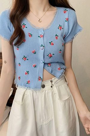 Style Core Aesthetics, New Style Trends - Rose Ribbed Button Up Top