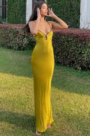 Style Core Aesthetics, New Style Trends - Satin Backless Maxi Dress