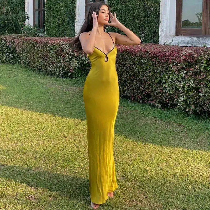 Style Core Aesthetics, New Style Trends - Satin Backless Maxi Dress