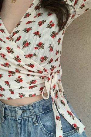 Style Core Aesthetics, New Style Trends - Secret Garden Wrap Top